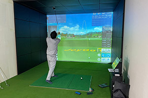 大阪の企業様に、福利厚生の一環で弊社ゴルフシミュレーター「JoyGolf Smart+」を設置いたしました！