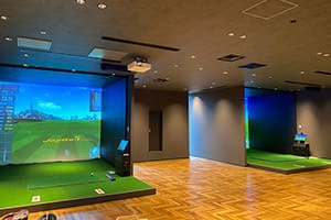 鹿児島に新しくオープンするスポーツバー様に、弊社ゴルフシミュレーター「JoyGolf Smart+」を複数台設置いたしました！
