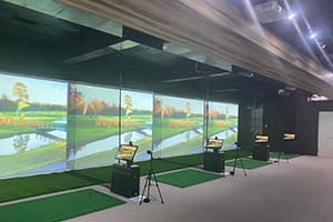 小倉に新店をオープンさせるインザゴルフ様に弊社ゴルフシミュレーター「JoyGolf Smart」を複数台設置いたしました！