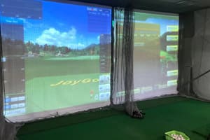 東京都渋谷区のNAスポーツクラブA-1笹塚店様に、弊社シミュレーター「Joygolf Smart+」を2台導入いたしました！