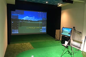 兵庫県の個人宅様にて、他社製品から弊社シミュレーター「JoyGolf Smart+」への入替作業を行いました！