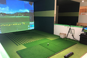 愛知県のインドアレッスン場「GOLF SPARK」様にて、古い製品から最新シミュレーター「JoyGolf Smart+」への入替作業を行いました！