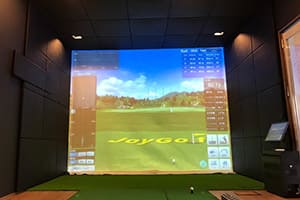 香川県の個人宅様の専用練習ルームに、弊社ゴルフシミュレーター「JoyGolf Smart+」を導入いたしました！