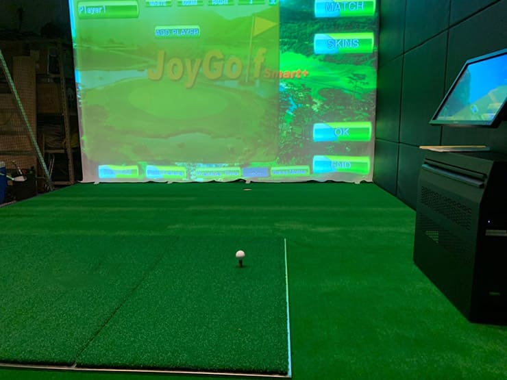 弊社ゴルフシミュレーター「JoyGolf Smart+」を導入