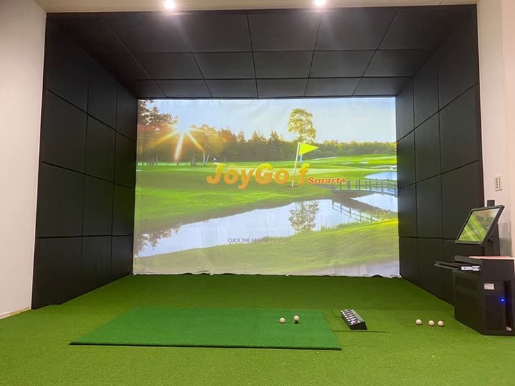 ゴルフランド社製シミュレーションゴルフ「JoyGolf Smart+」を設置