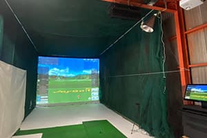 熊本県の個人様所有の倉庫に、弊社ゴルフシミュレーター「JoyGolf Smart+」を設置いたしました！