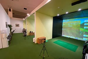 茨城県つくば市のインドアレッスン場「CONVER GOLF」様に、弊社ゴルフシミュレーター「JoyGolf Smart+」を複数台設置いたしました！