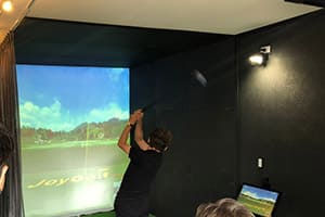 大阪府の個人様がお持ちの空き物件に、弊社ゴルフシミュレーター「JoyGolf Smart+」を設置いたしました！