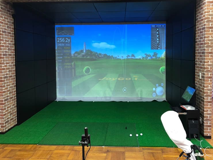 ゴルフランド社製シミュレーションゴルフ「JoyGolf Smart+」を設置