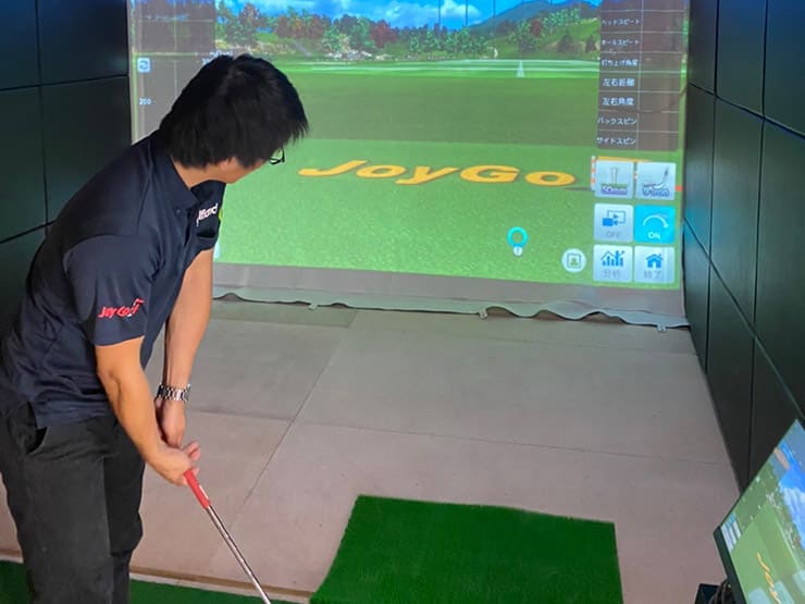 ゴルフランド社製シミュレーションゴルフ「JoyGolf Smart+」を設置