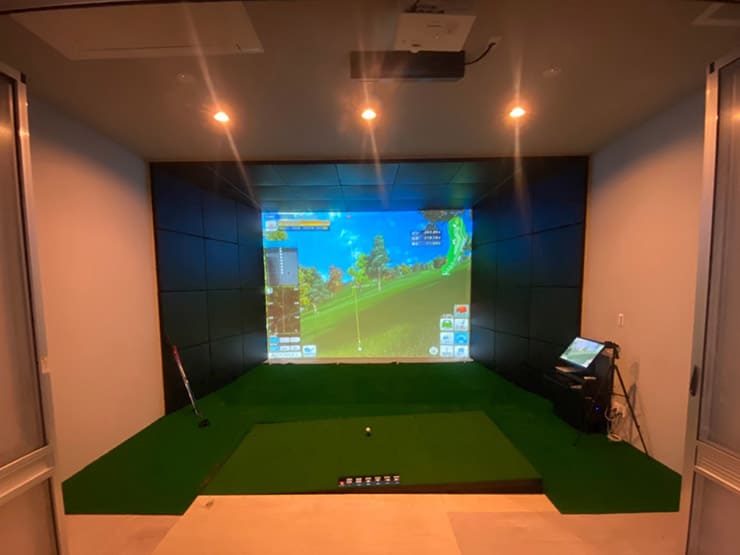 ゴルフランド社製シミュレーションゴルフ「JoyGolf Smart+」を設置