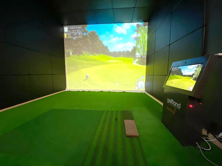 ゴルフランド社製シミュレーションゴルフ「JoyGolf Smart+」を設置