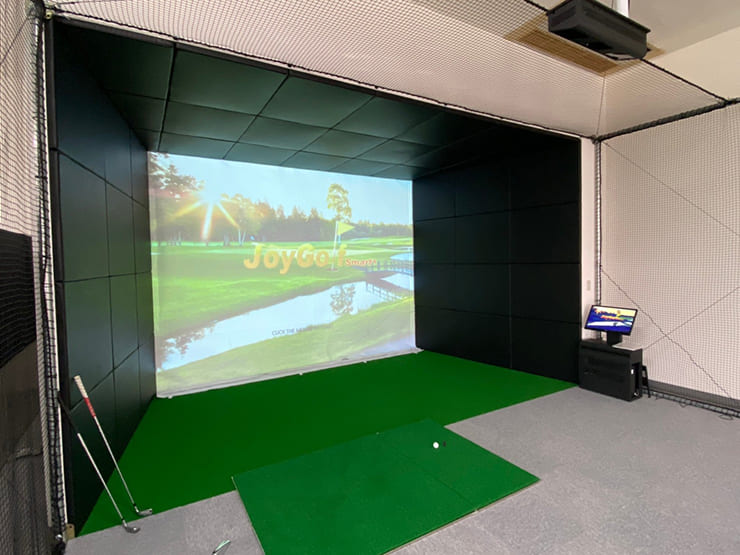 ゴルフランド社製シミュレーションゴルフ「JoyGolf Smart+」を設置