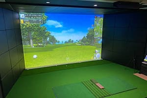 沖縄県の企業様に、福利厚生の一環で弊社ゴルフシミュレーター「JoyGolf Smart+」を設置いたしました！