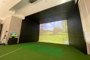 大分県の企業様に、福利厚生の一環で弊社ゴルフシミュレーター「JoyGolf Smart+」を設置いたしました！