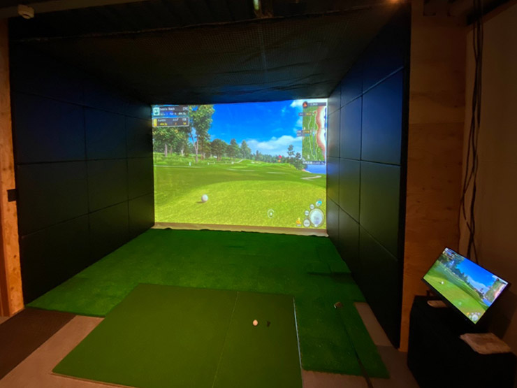 ゴルフランド社製シミュレーションゴルフ「JoyGolf Smart+」を設置