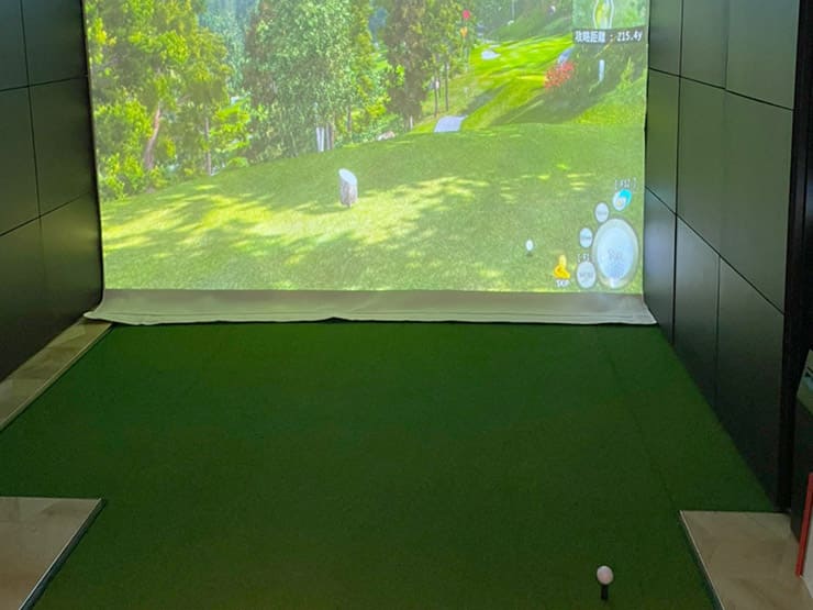 ゴルフランド社製シミュレーションゴルフ「JoyGolf Smart+」を設置