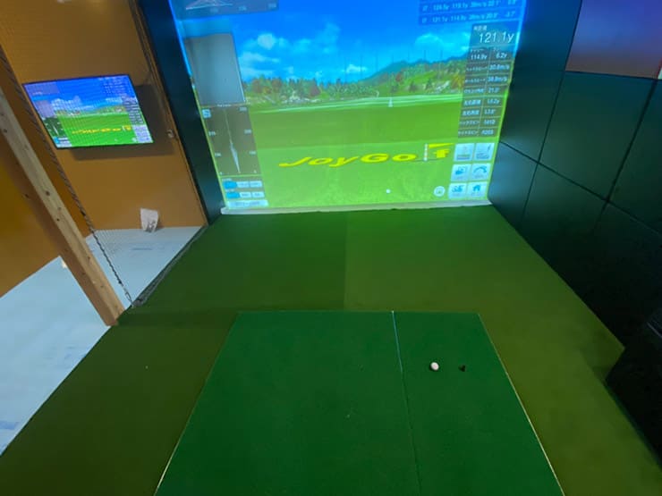 ゴルフランド社製シミュレーションゴルフ「JoyGolf Smart+」を設置