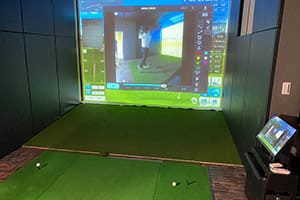 愛知県に新規オープンするインドア練習場様に、弊社ゴルフシミュレーター「JoyGolf Smart+」を複数台設置いたしました！