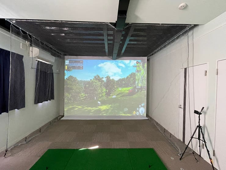 ゴルフランド社製シミュレーションゴルフ「JoyGolf Smart+」を設置