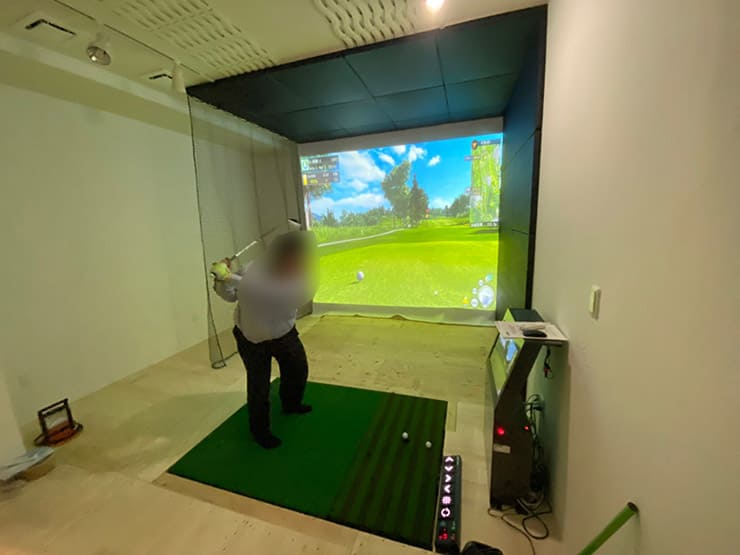 ゴルフランド社製シミュレーションゴルフ「JoyGolf Smart+」を設置