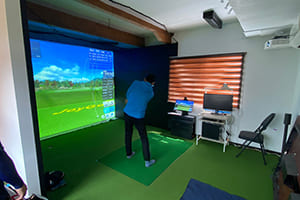 大阪の企業様に、福利厚生の一環で弊社ゴルフシミュレーター「JoyGolf Smart+」を設置いたしました！