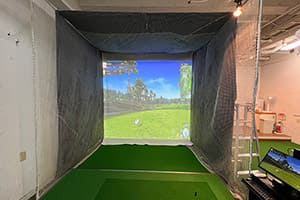 東京のインドア練習場様に、弊社ゴルフシミュレーター「JoyGolf Smart+」を設置いたしました！