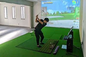 東京の個人様ご自宅に弊社ゴルフシミュレーター「JoyGolf Smart+スイングプレート付き」を設置いたしました！