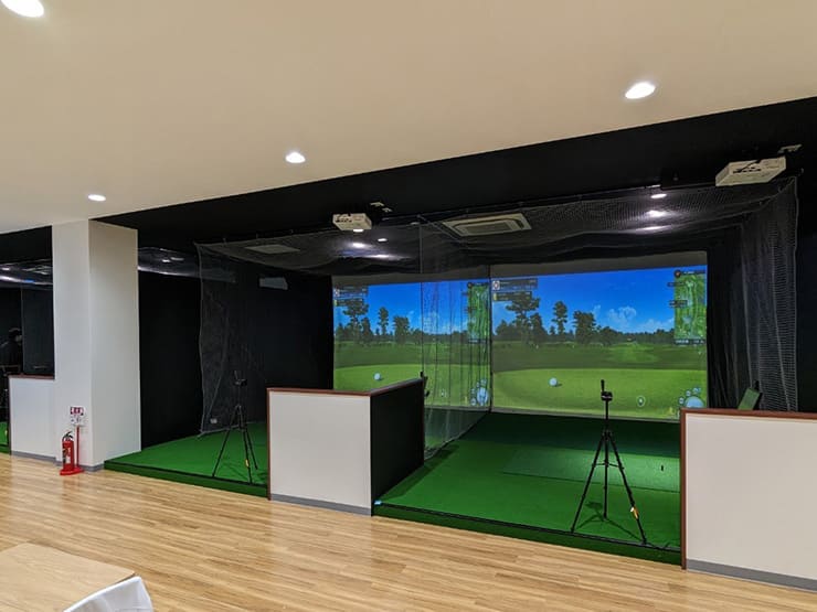 ゴルフランド社製シミュレーションゴルフ「JoyGolf Smart+」を設置