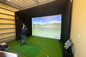 大阪の企業様に福利厚生の一環として、弊社ゴルフシミュレーター「JoyGolf Smart+」を設置いたしました！
