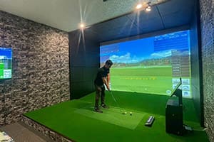 茨木の企業様に福利厚生の一環として弊社ゴルフシミュレーター「JoyGolf Range」を設置いたしました！