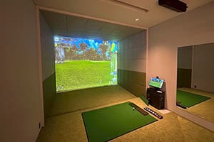 愛知の個人様所有のガレージに弊社ゴルフシミュレーター「JoyGolf Smart+」を設置いたしました！