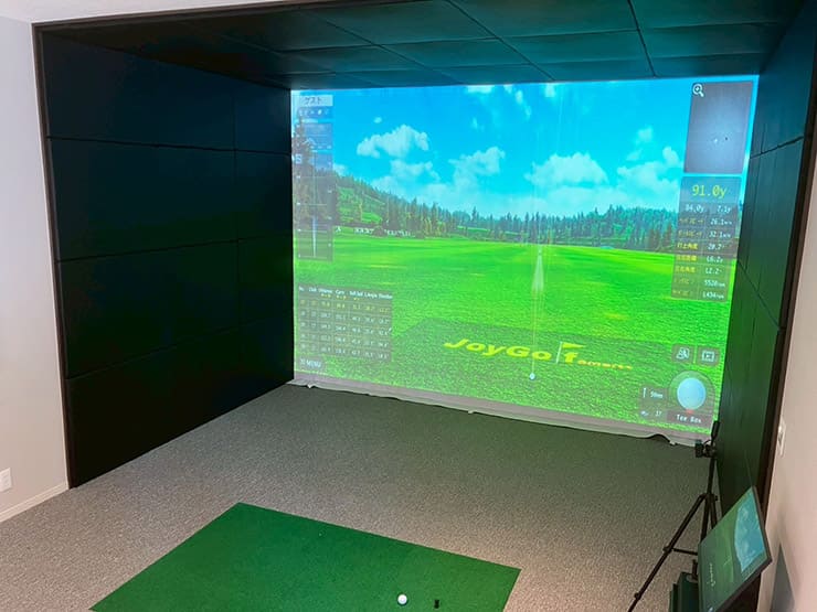 ゴルフランド社製シミュレーションゴルフ「JoyGolf Smart+」を設置