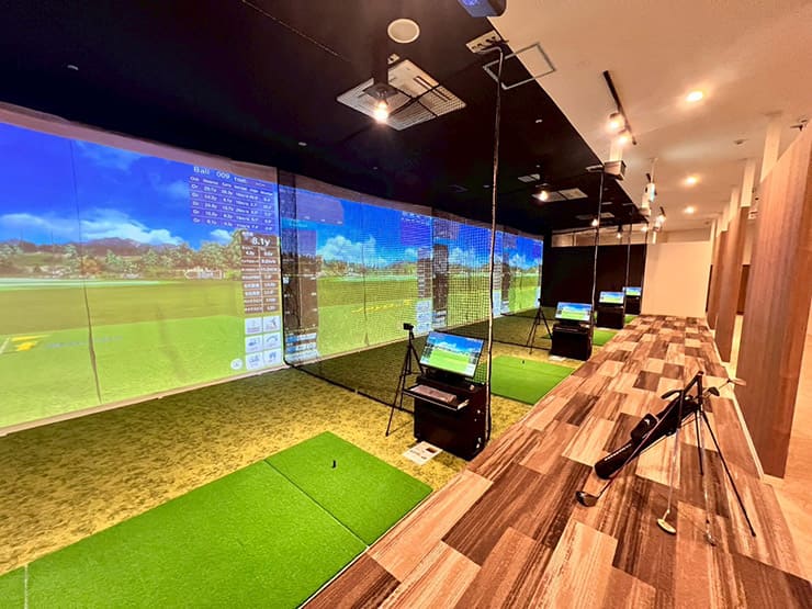 ゴルフランド社製シミュレーションゴルフ「JoyGolf Range」を設置
