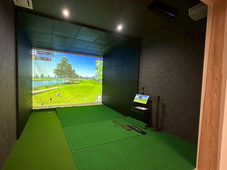 ゴルフランド社製シミュレーションゴルフ「JoyGolf Smart+」を設置
