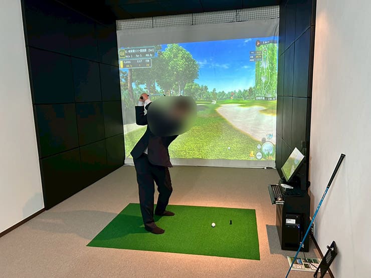 ゴルフランド社製シミュレーションゴルフ「JoyGolf Smart+」を設置