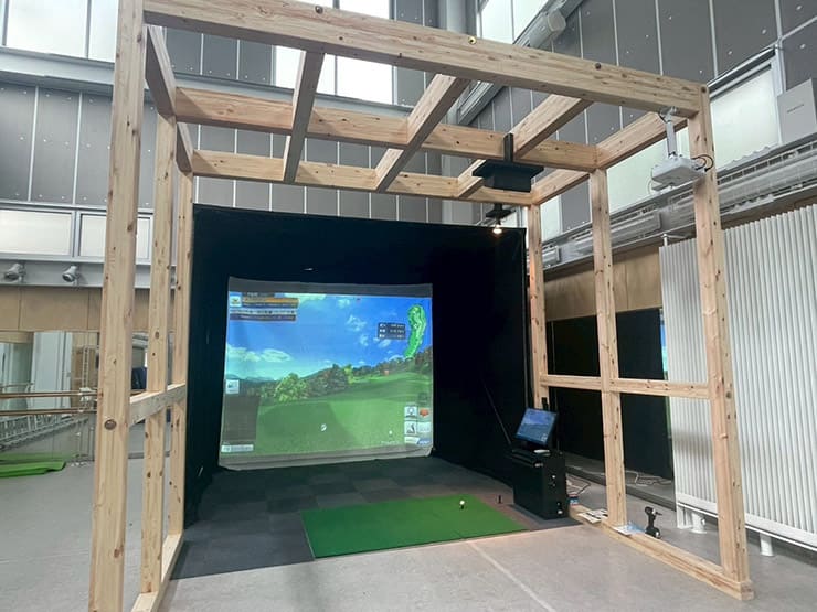 ゴルフランド社製シミュレーションゴルフ「JoyGolf Range」を設置