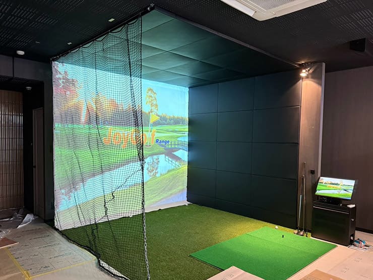 ゴルフランド社製シミュレーションゴルフ「JoyGolf Range」を設置