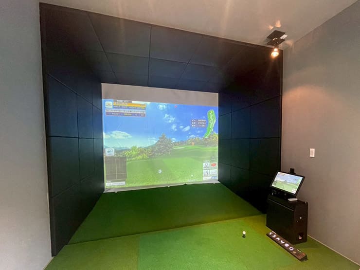 ゴルフランド社製シミュレーションゴルフ「JoyGolf Range」を設置