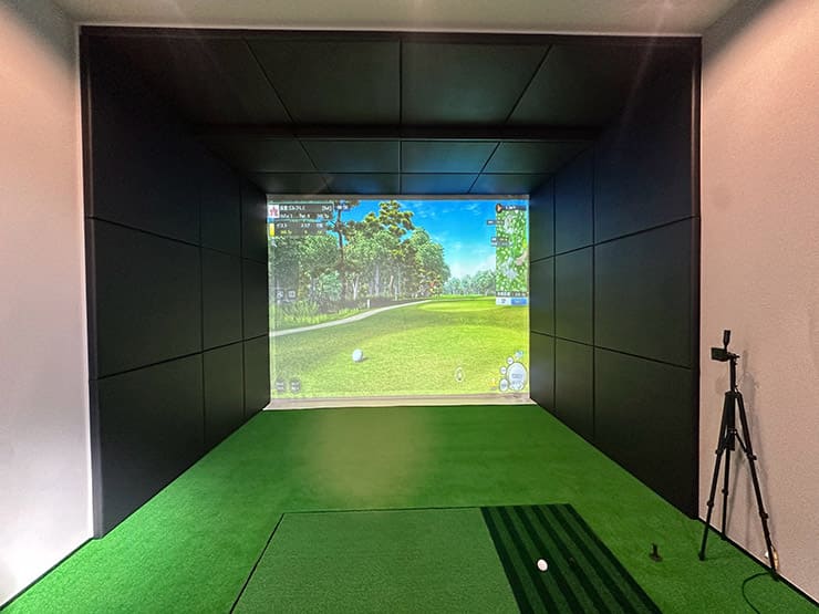 ゴルフランド社製シミュレーションゴルフ「JoyGolf Smart+」を設置